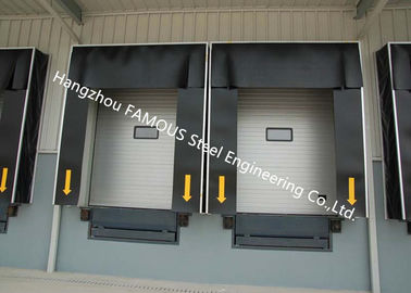 中国 記号論理学の荷を下すプラットホームの使用のための折るゴム製シールが付いている商業ポリ塩化ビニールのドア サプライヤー