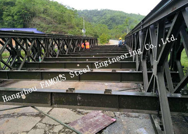 中国 補強された鋼鉄Q345の鋼鉄製作者のプレハブの鋼鉄構造ベイリー橋 サプライヤー