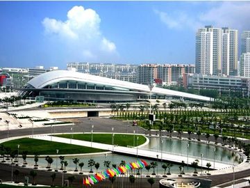 中国 体育館の現代重い産業商業鋼鉄建物の Natatorium サプライヤー