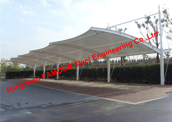 中国 ヨーロッパの標準によって証明される曲げられた抗張膜構造車の駐車Tention PVDFの生地の屋根カバー サプライヤー