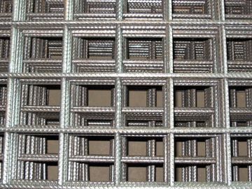 中国 前設計された鋼鉄建物キット、骨がある正方形の網の地震 500E Rebars サプライヤー