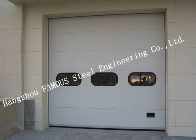 高速産業ガレージのドアは歩行者のゲートが付いているローラー シャッター ドアを持ち上げます 0