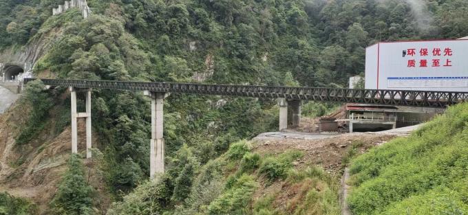 最新の会社ニュース 複数の鋼鉄ベイリー橋は四川チベット ラインで完了した  1