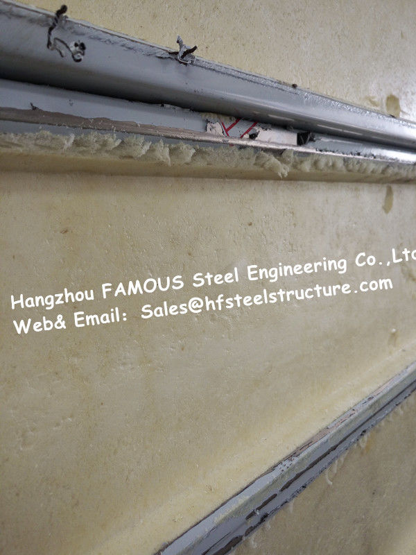 低温貯蔵1150mmの歩行のための古典的な冷蔵室の建築材料サンドイッチPUの冷凍のパネル 0