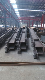 中国 いろいろな種類の鋼鉄は H のビーム C および Z の母屋の角度版の製作の側面図を描きます サプライヤー
