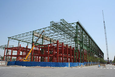 中国 費用効果が大きい設計スペース フレームとの産業鋼鉄建物の製作 サプライヤー