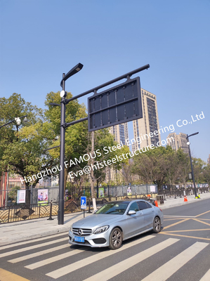 中国 LEDライト スクリーンの交通標識が付いている統合された電流を通された鋼鉄街灯ポーランド人 サプライヤー