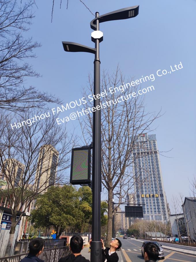 LEDライト スクリーンの交通標識が付いている統合された電流を通された鋼鉄街灯ポーランド人 1